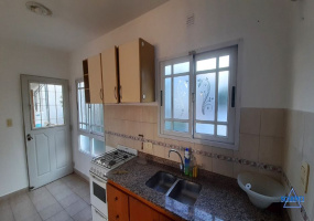 Mosconi 2984, Sáenz Peña, Tres de Febrero, Provincia de Buenos Aires, Argentina, 2 Bedrooms Bedrooms, 1 Room Rooms,1 BathroomBathrooms,Departamentos,Alquiler, Mosconi,2871