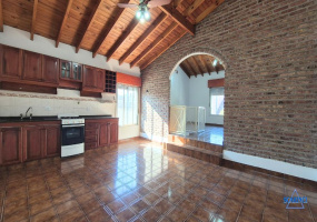 Chacabuco 772, Villa Lynch, San Martin, Provincia de Buenos Aires, Argentina, 3 Bedrooms Bedrooms, 2 Rooms Rooms,1 BathroomBathrooms,PH,Alquiler,Chacabuco,2872