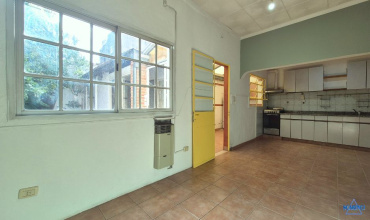 Manuel Bermudez 4020, Santos Lugares, Tres de Febrero, Provincia de Buenos Aires, Argentina, 5 Bedrooms Bedrooms, 4 Rooms Rooms,2 BathroomsBathrooms,PH,Venta,Manuel Bermudez,2898