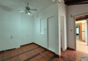 Manuel Bermudez 4020, Santos Lugares, Tres de Febrero, Provincia de Buenos Aires, Argentina, 5 Bedrooms Bedrooms, 4 Rooms Rooms,2 BathroomsBathrooms,PH,Venta,Manuel Bermudez,2898