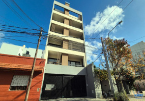 Uruguay 3424, Sáenz Peña, Tres de Febrero, Provincia de Buenos Aires, Argentina, 4 Bedrooms Bedrooms, 3 Rooms Rooms,2 BathroomsBathrooms,Departamentos,Venta,Uruguay ,2908