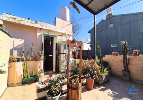 Neuquén 3558, Santos Lugares, Tres de Febrero, Provincia de Buenos Aires, Argentina, 3 Bedrooms Bedrooms, 1 Room Rooms,1 BathroomBathrooms,PH,Venta,Neuquén,2910