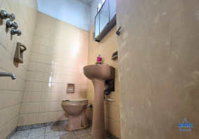 Carlos Berg 4597, Villa Lynch, San Martin, Provincia de Buenos Aires, Argentina, 4 Bedrooms Bedrooms, 3 Rooms Rooms,2 BathroomsBathrooms,Casas,Venta,Carlos Berg ,2925