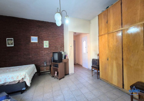 Carlos Berg 4597, Villa Lynch, San Martin, Provincia de Buenos Aires, Argentina, 4 Bedrooms Bedrooms, 3 Rooms Rooms,2 BathroomsBathrooms,Casas,Venta,Carlos Berg ,2925