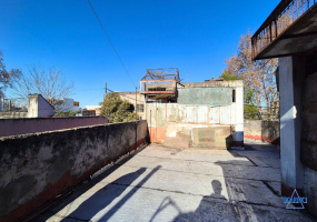 Carlos Berg 4597, Villa Lynch, San Martin, Provincia de Buenos Aires, Argentina, 4 Bedrooms Bedrooms, 3 Rooms Rooms,2 BathroomsBathrooms,Casas,Venta,Carlos Berg ,2925
