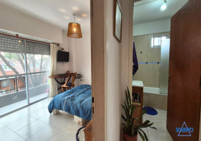 Petcovick 5564, Caseros, Tres de Febrero, Provincia de Buenos Aires, Argentina, 3 Bedrooms Bedrooms, 2 Rooms Rooms,1 BathroomBathrooms,PH,Venta,Petcovick,3000
