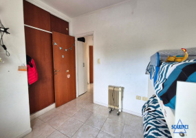 Petcovick 5564, Caseros, Tres de Febrero, Provincia de Buenos Aires, Argentina, 3 Bedrooms Bedrooms, 2 Rooms Rooms,1 BathroomBathrooms,PH,Venta,Petcovick,3000