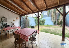 Petcovick 5564, Caseros, Tres de Febrero, Provincia de Buenos Aires, Argentina, 3 Bedrooms Bedrooms, 2 Rooms Rooms,1 BathroomBathrooms,PH,Venta,Petcovick,3000