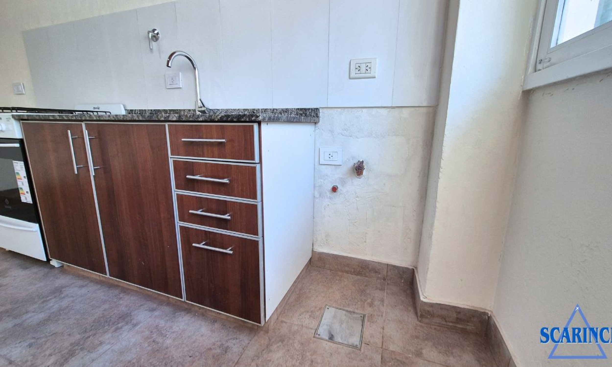 Perdriel 3844, Villa Lynch, San Martin, Provincia de Buenos Aires, Argentina, 4 Bedrooms Bedrooms, 3 Rooms Rooms,1 BathroomBathrooms,PH,Alquiler,Perdriel,3002