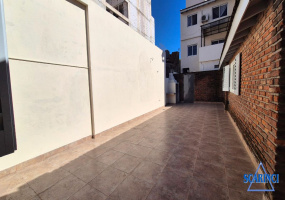 Perdriel 3844, Villa Lynch, San Martin, Provincia de Buenos Aires, Argentina, 4 Bedrooms Bedrooms, 3 Rooms Rooms,1 BathroomBathrooms,PH,Alquiler,Perdriel,3002