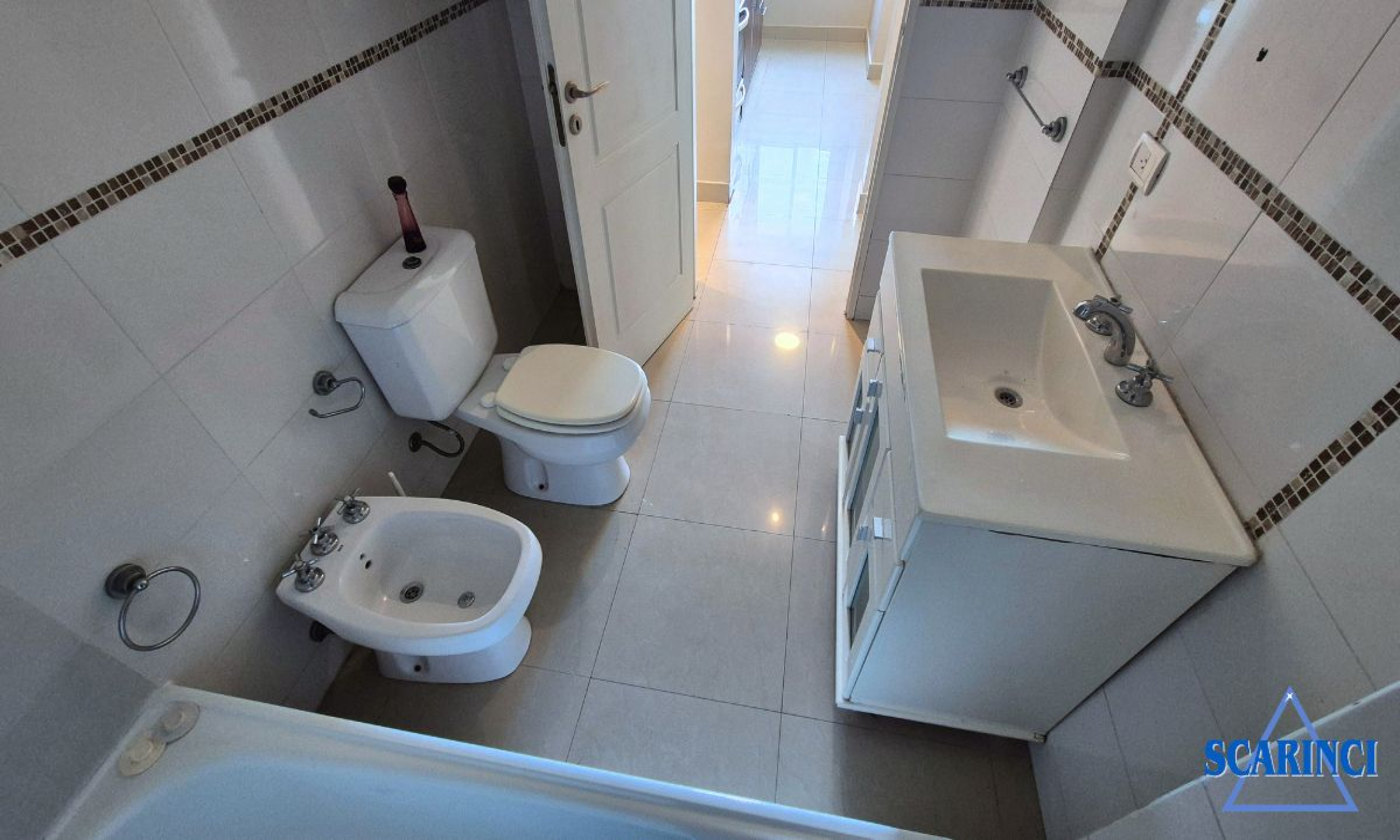 Calixto Oyuela 1578, Santos Lugares, Tres de Febrero, Provincia de Buenos Aires, Argentina, 3 Bedrooms Bedrooms, 2 Rooms Rooms,1 BathroomBathrooms,Departamentos,Alquiler,Calixto Oyuela,3005