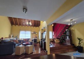 Dr Ceraso 1850, Santos Lugares, Tres de Febrero, Provincia de Buenos Aires, Argentina, 4 Bedrooms Bedrooms, 3 Rooms Rooms,1 BathroomBathrooms,PH,Venta,Dr Ceraso,3022