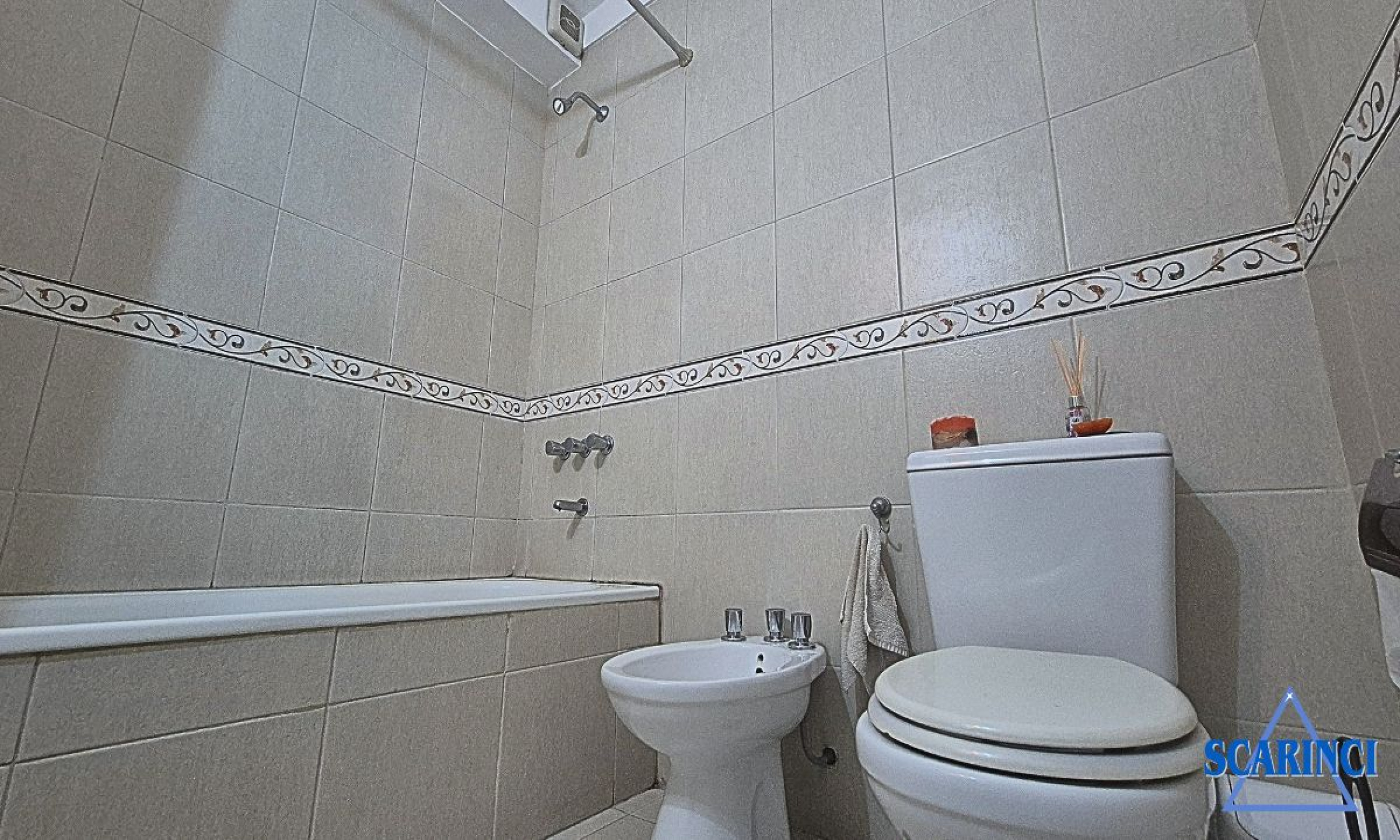 Nuestra Señora de Loreto 2344, Villa Raffo, Tres de Febrero, Provincia de Buenos Aires, Argentina, 3 Bedrooms Bedrooms, 2 Rooms Rooms,1 BathroomBathrooms,PH,Venta,Nuestra Señora de Loreto ,3026