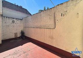 Lisandro de la Torre 1224, Caseros, Tres de Febrero, Provincia de Buenos Aires, Argentina, 3 Bedrooms Bedrooms, 2 Rooms Rooms,1 BathroomBathrooms,PH,Venta,Lisandro de la Torre ,3049
