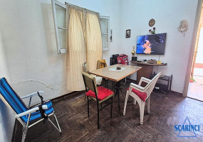 Lisandro de la Torre 1224, Caseros, Tres de Febrero, Provincia de Buenos Aires, Argentina, 3 Bedrooms Bedrooms, 2 Rooms Rooms,1 BathroomBathrooms,PH,Venta,Lisandro de la Torre ,3049