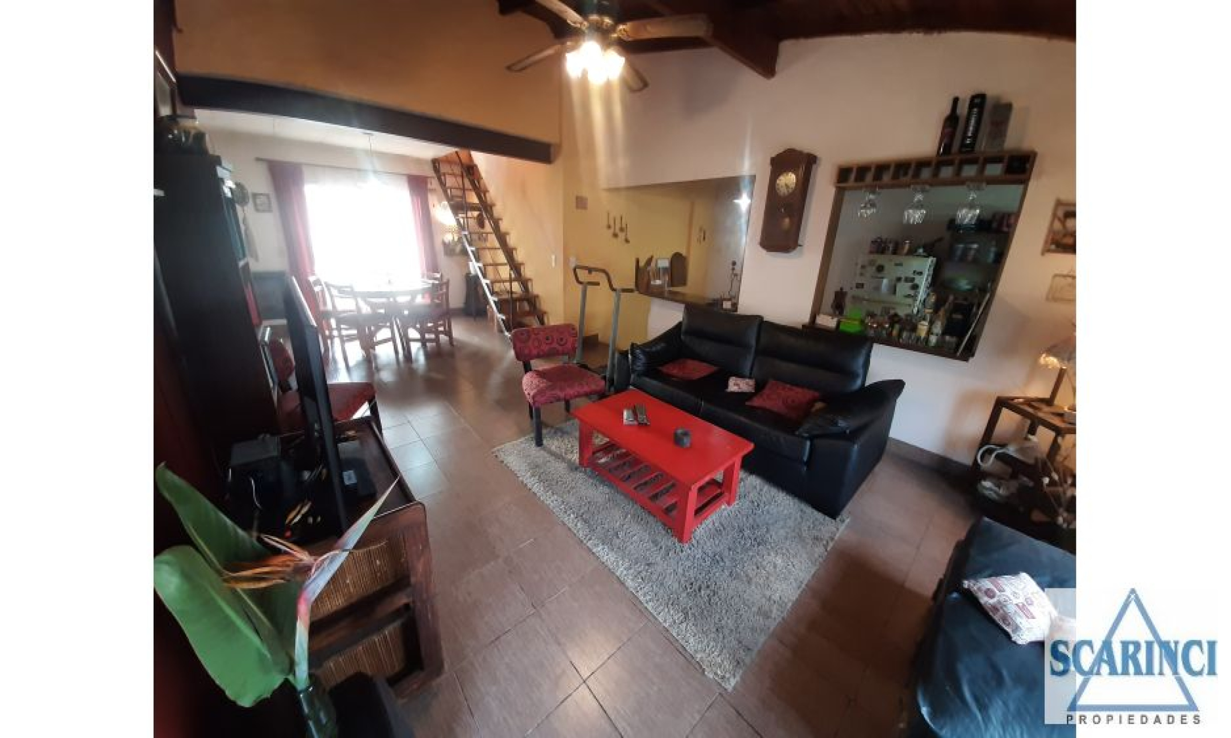 casa en dos plantas con dos viviendas