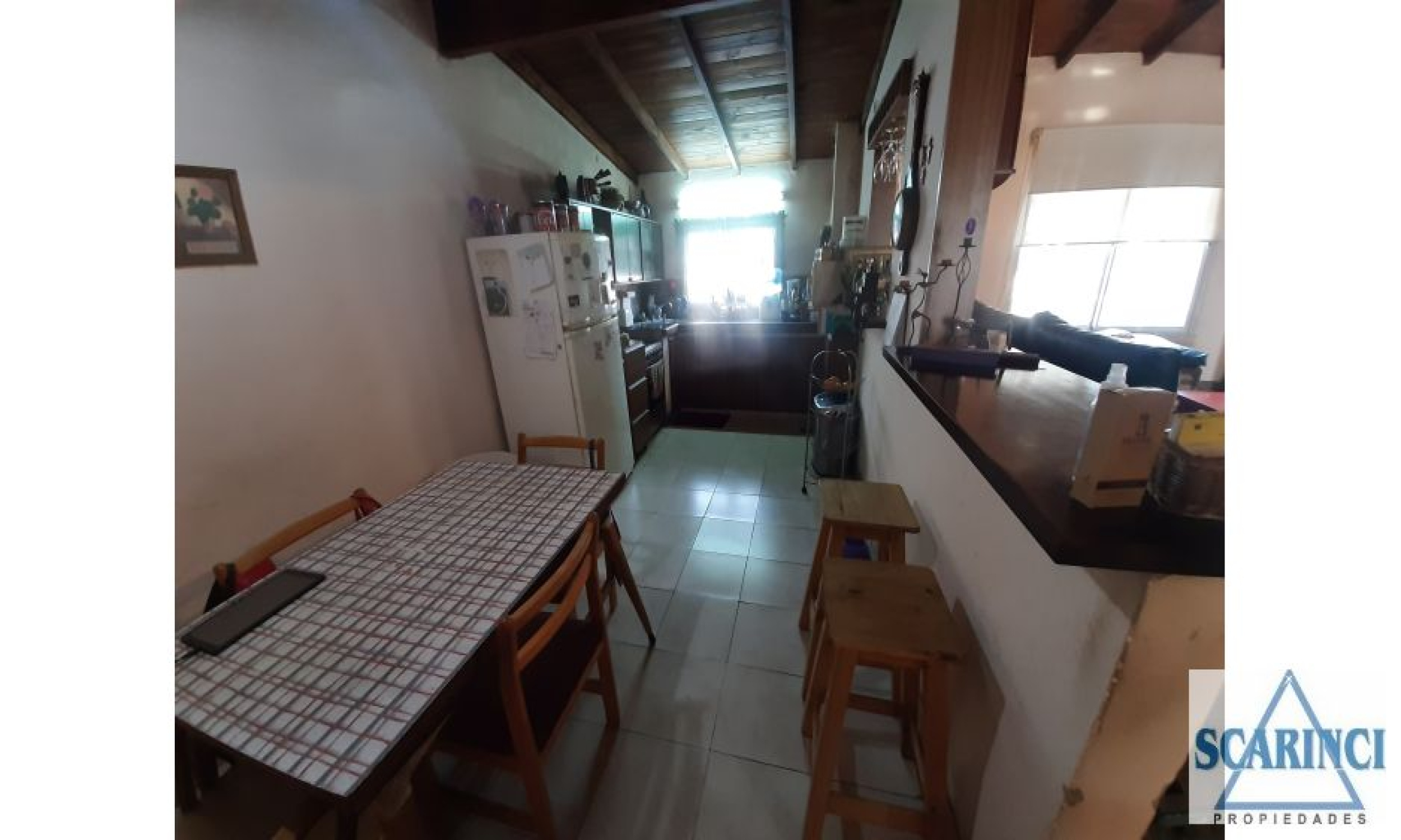 casa en dos plantas con dos viviendas