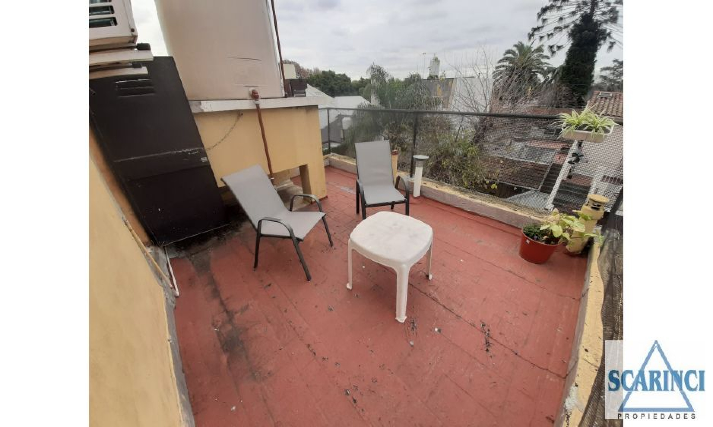 casa en dos plantas con dos viviendas
