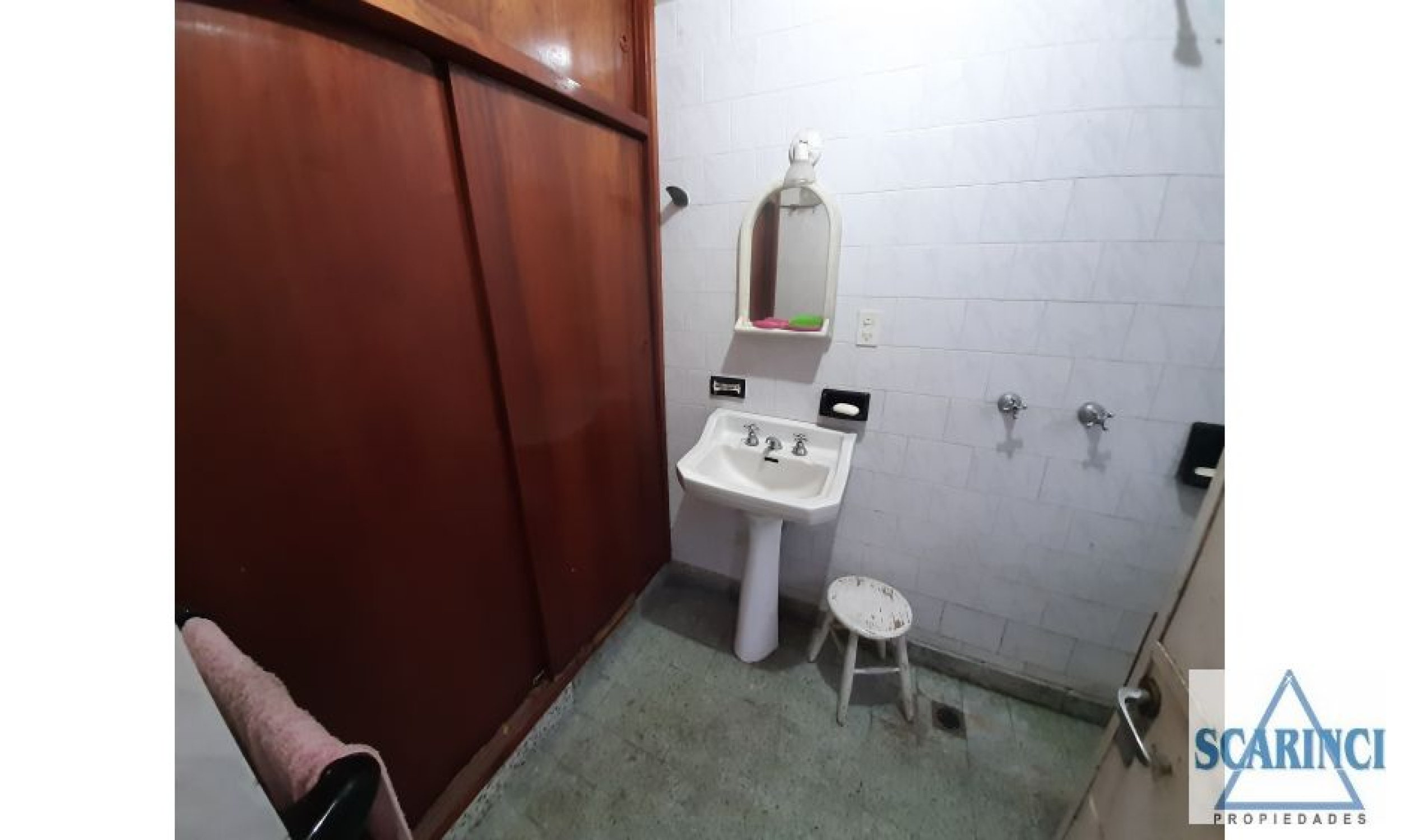 casa en dos plantas con dos viviendas