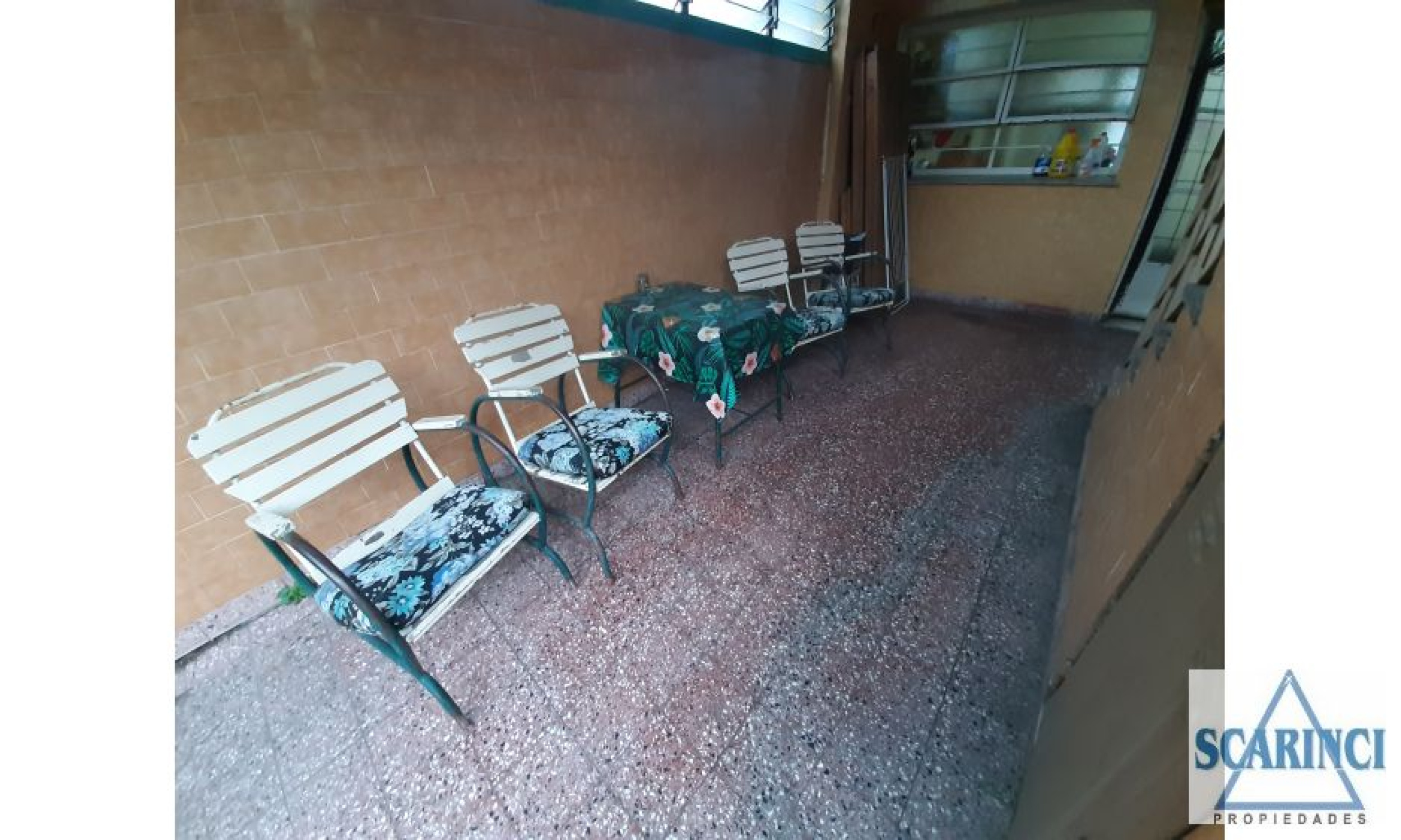 casa en dos plantas con dos viviendas